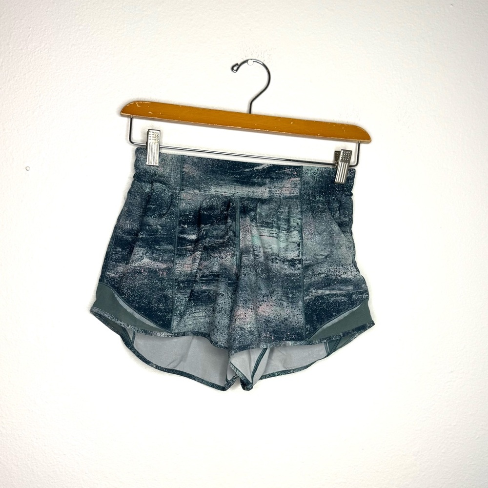 Lululemon Azurite Mint Tint‎ Long 4" Hotty Hot Short II